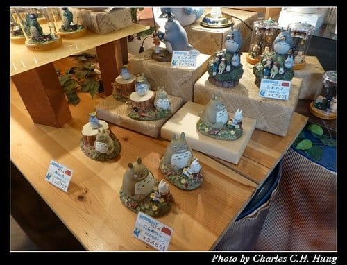 晚冬北海道–Day 2–小樽堺町通散策（LeTAO、北一硝子工藝館、六花亭、北菓樓、小樽オルゴール堂、古老蒸氣鐘、銀の鐘）