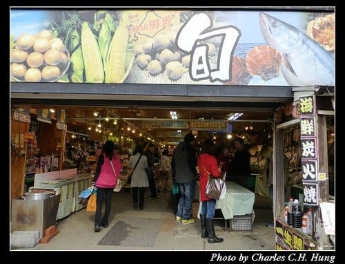 晚冬北海道–Day 2–小樽堺町通散策（LeTAO、北一硝子工藝館、六花亭、北菓樓、小樽オルゴール堂、古老蒸氣鐘、銀の鐘）