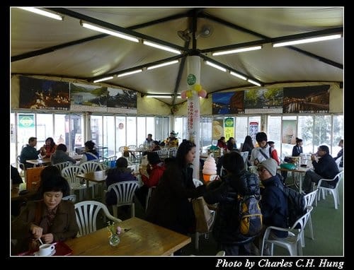 晚冬北海道–Day 2–小樽堺町通散策（LeTAO、北一硝子工藝館、六花亭、北菓樓、小樽オルゴール堂、古老蒸氣鐘、銀の鐘）