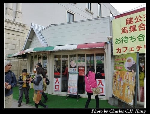 晚冬北海道–Day 2–小樽堺町通散策（LeTAO、北一硝子工藝館、六花亭、北菓樓、小樽オルゴール堂、古老蒸氣鐘、銀の鐘）