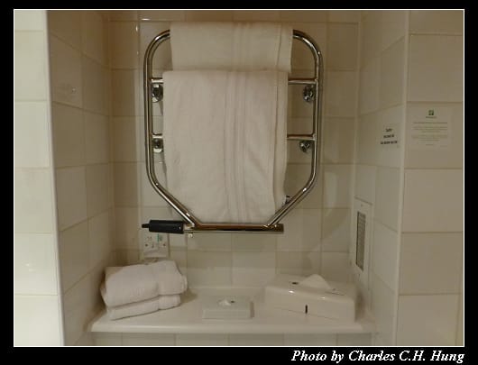 Holiday Inn_50.jpg