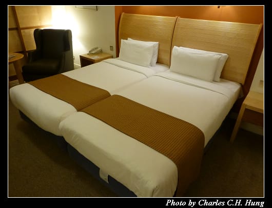 Holiday Inn_29.jpg