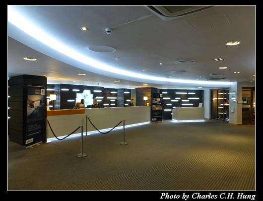 Holiday Inn_05.jpg