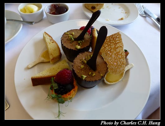 DoubleTree_21.jpg DoubleTree_21.jpg