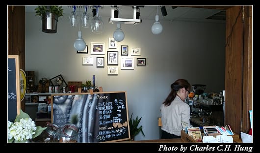 Cafe de Corner_05.jpg