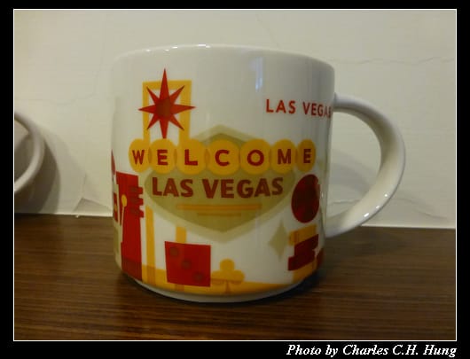 Starbucks_10.jpg