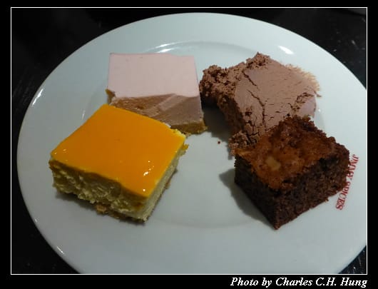 World Buffet_28.jpg