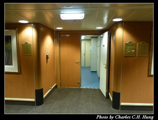 DECK 4_05.jpg DECK 4_05.jpg