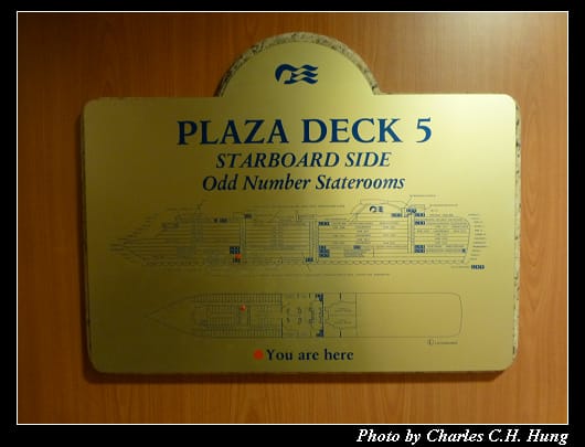 Plaza_01.jpg Plaza_01.jpg