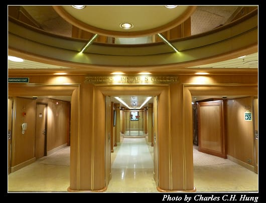 Plaza_16.jpg Plaza_16.jpg