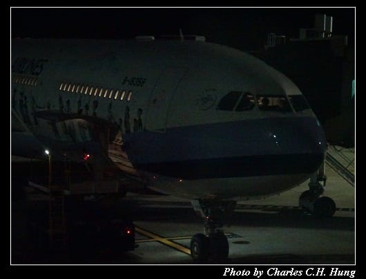 CI-190_005.jpg