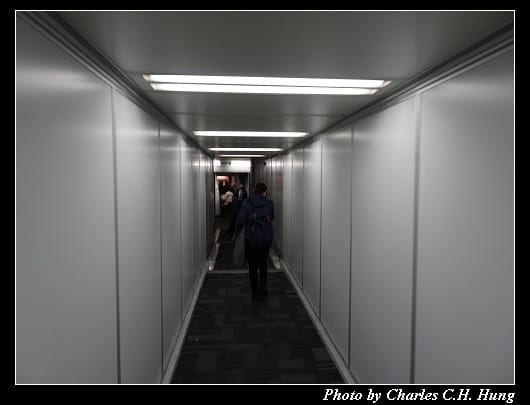 CI-190_011.jpg