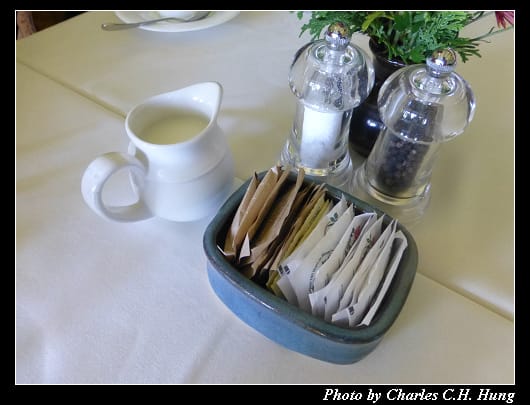 Dining_14.jpg