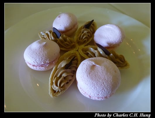 Dining_34.jpg