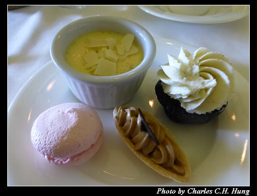 Dining_36.jpg