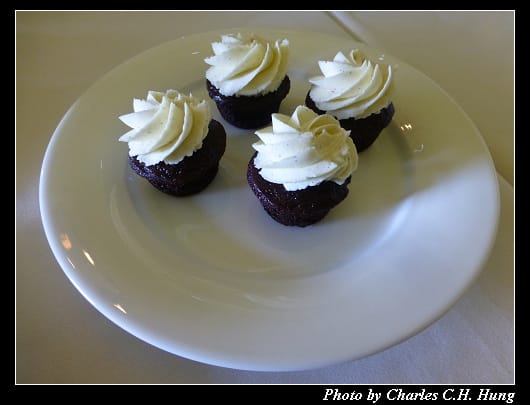 Dining_31.jpg