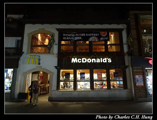 McDonald_001.jpg McDonald_001.jpg