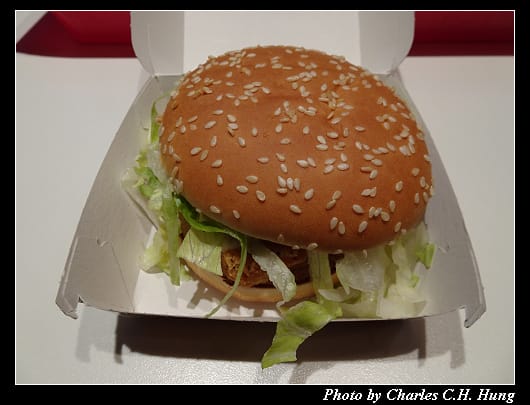 McDonald_015.jpg McDonald_015.jpg
