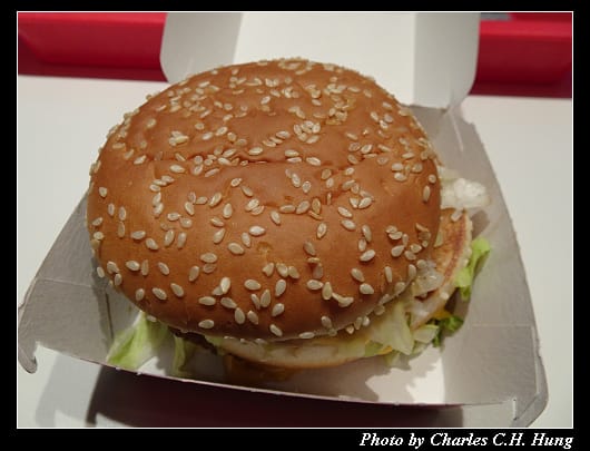 McDonald_012.jpg McDonald_012.jpg