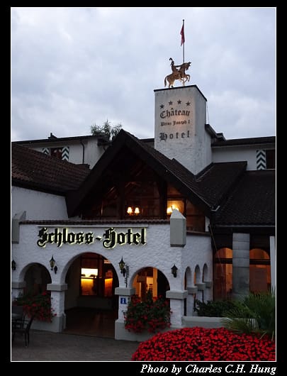 Swiss-Chalet_004.jpg Swiss-Chalet_004.jpg