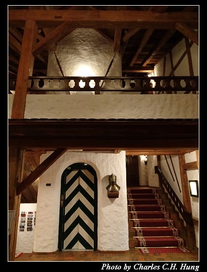Swiss-Chalet_013.jpg Swiss-Chalet_013.jpg