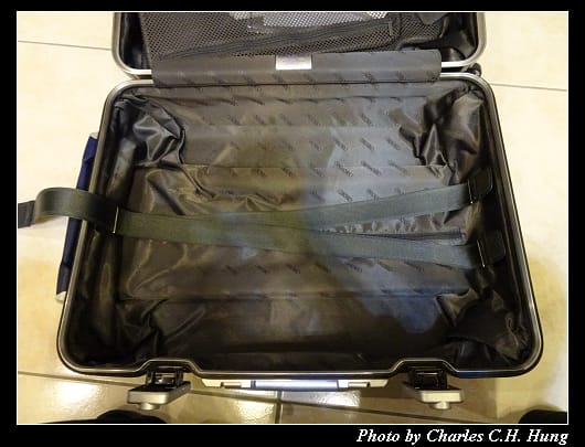 Rimowa_023.jpg