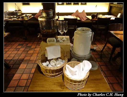 Restaurant_007.jpg