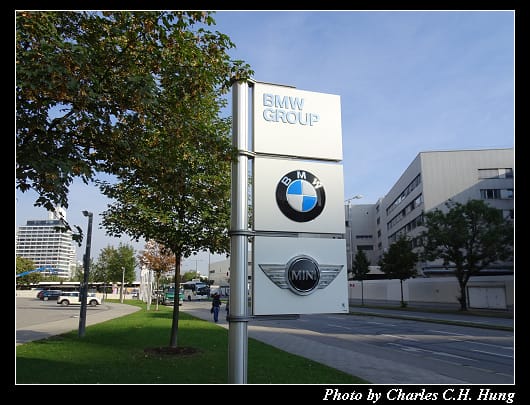 BMW_001.jpg BMW_001.jpg