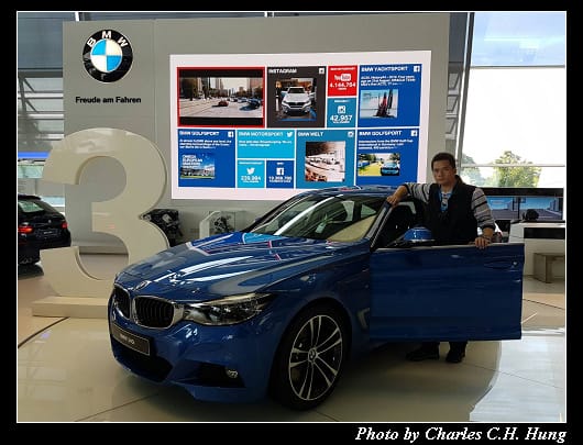 BMW_020.jpg BMW_020.jpg