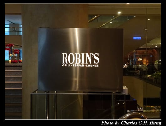 Robin_001.jpg