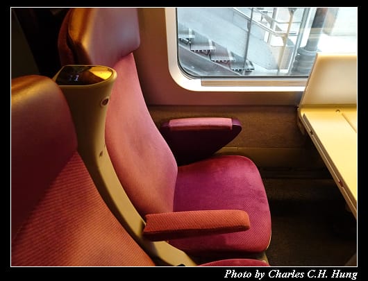 TGV 9863_027.jpg