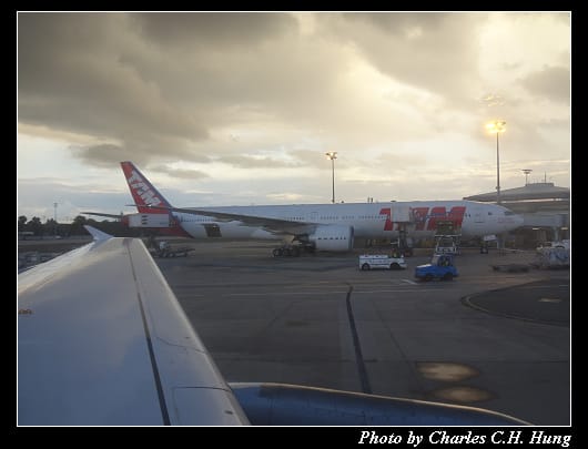 4U-8404_105.jpg