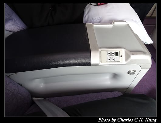 CI-7592_017.jpg