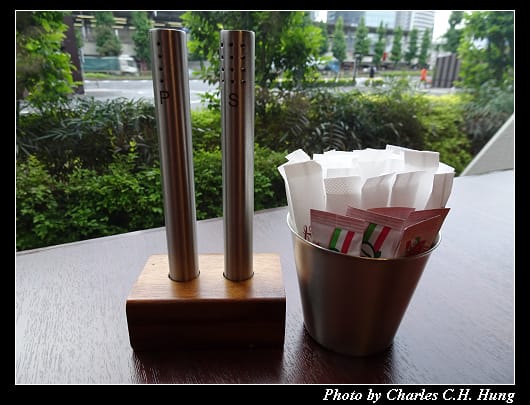 Cafe 24_005.jpg