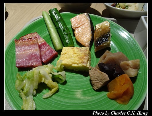 ICHOZAKA_015.jpg