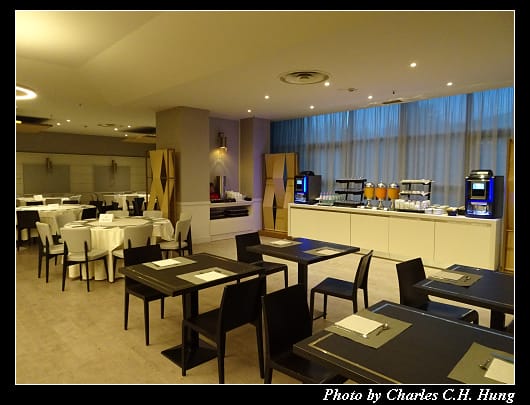 Restaurant_003.jpg Restaurant_003.jpg