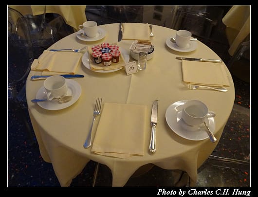 Restaurant_011.jpg