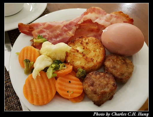 Breakfast_009.jpg Breakfast_009.jpg
