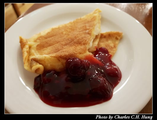 Breakfast_020.jpg Breakfast_020.jpg