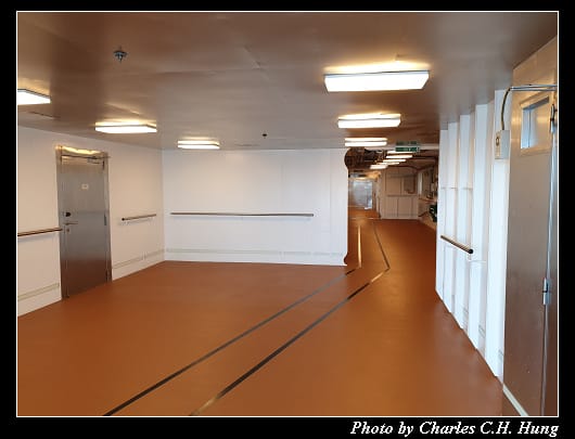 Deck 7_045.jpg