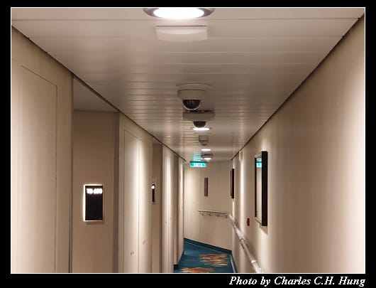 Deck 10_008.jpg