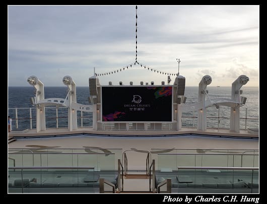 Deck 17_022.jpg
