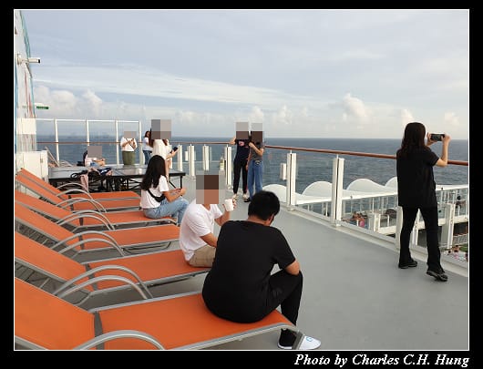 Deck 18_030.jpg
