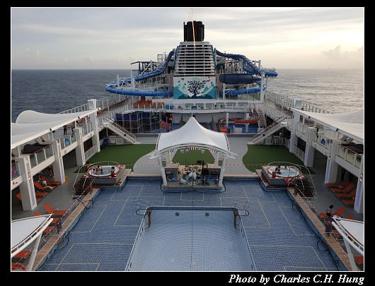 Deck 18_034.jpg