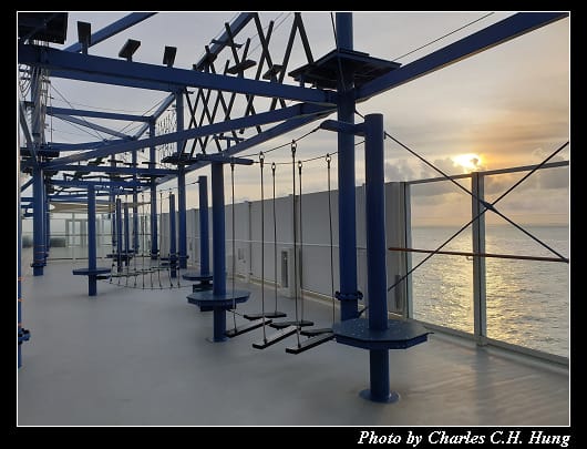 Deck 18_010.jpg