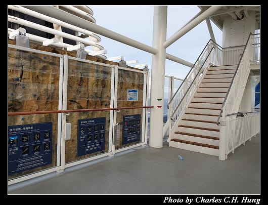 Deck 18_018.jpg