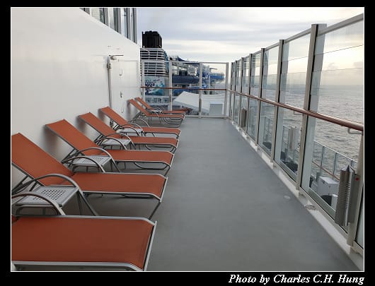 Deck 18_029.jpg