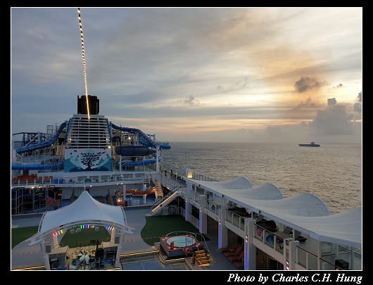 Deck 19_014.jpg