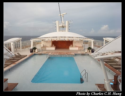Deck 19_011.jpg