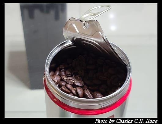 illy_008.jpg illy_008.jpg